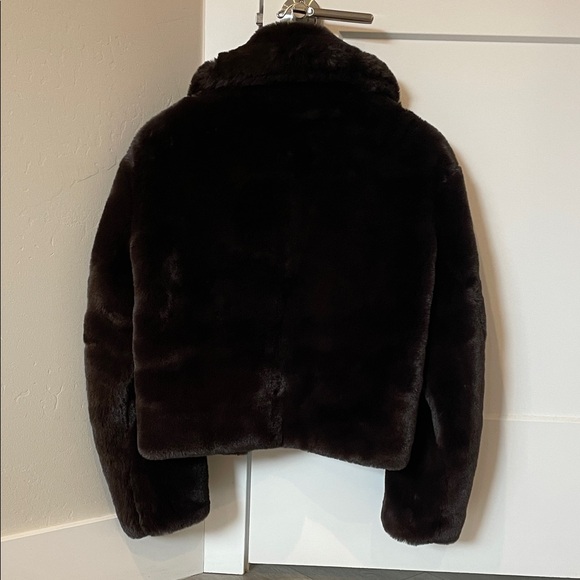 GAP Relaxed Faux Fur Jacket - Picture 2 of 3